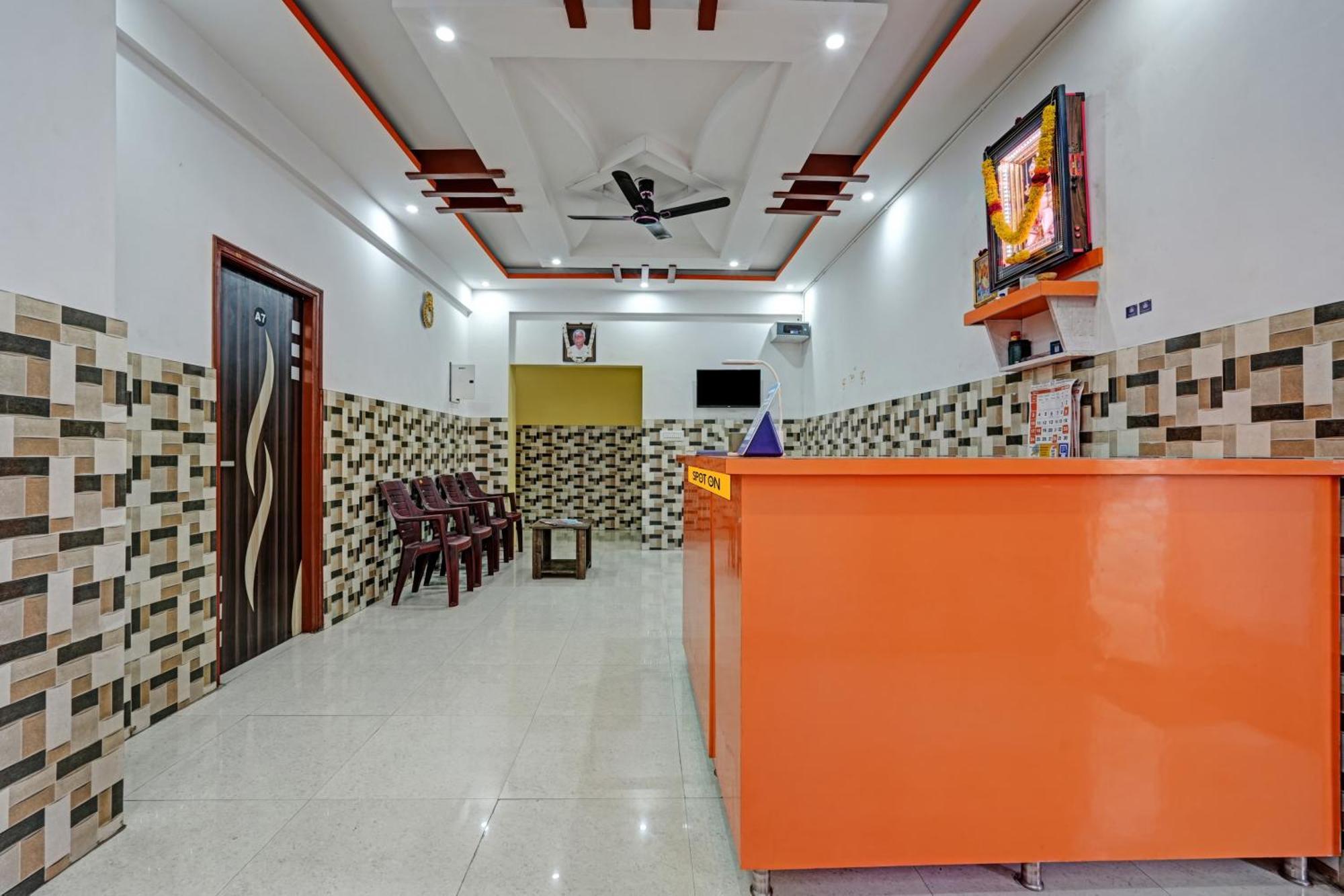 Spot On Anugraha Residency Kumbalgod Exterior foto